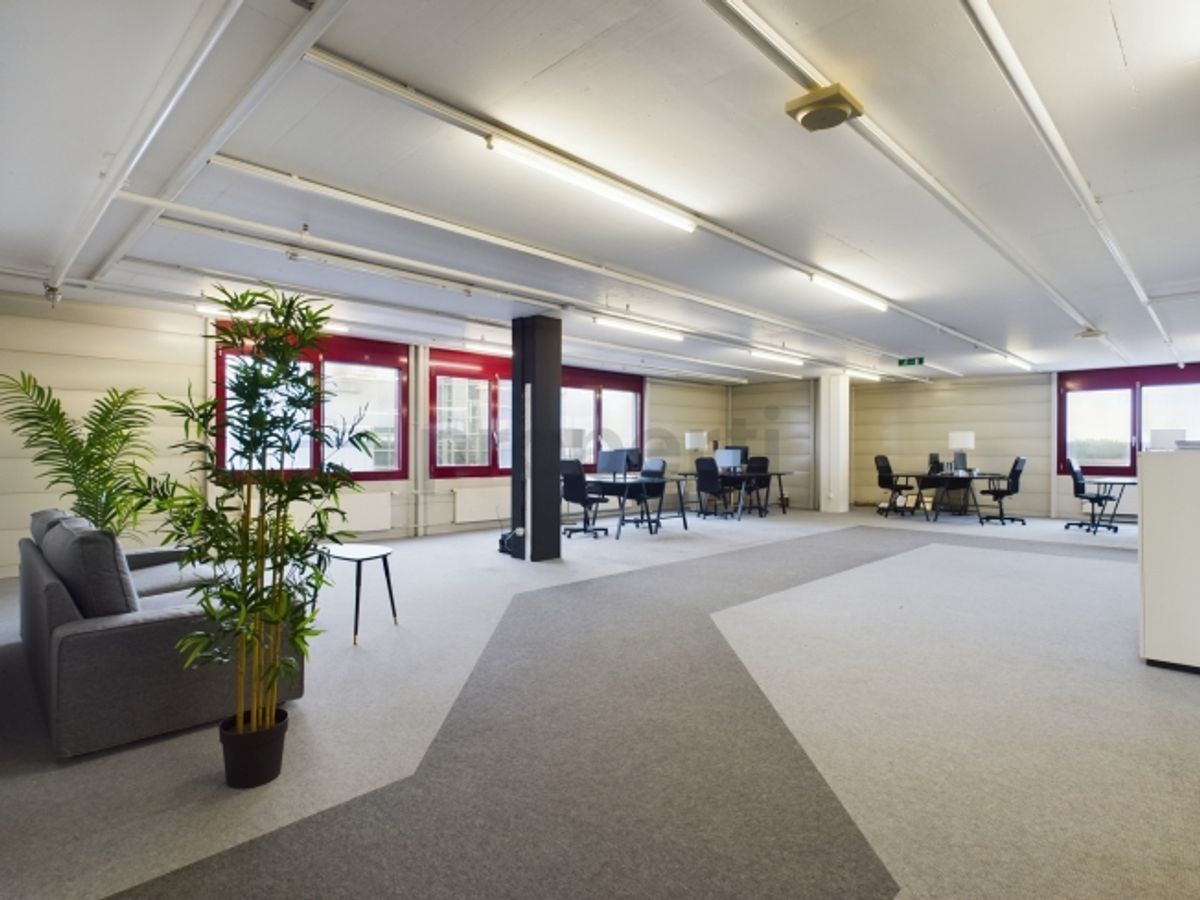 Grosszügiges und modernes Büro in Zollikofen - 0