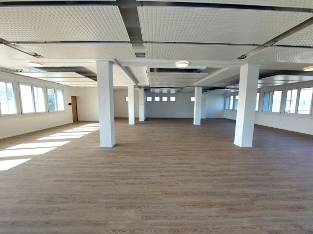 Bail flexible - Bureau 225m2 aménagé - Libre de suite - Proche de tout - 0