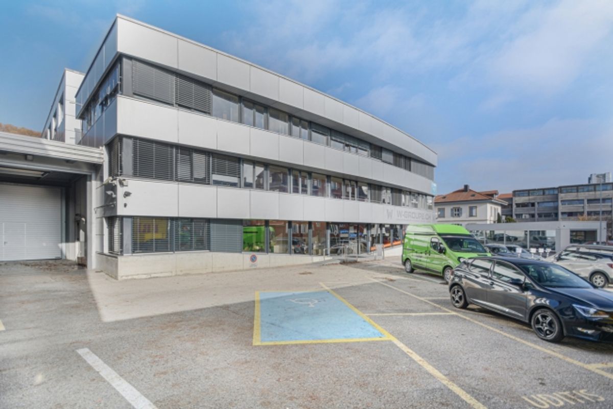 Bureau/atelier 72 m2 - Proche autoroute et transport - 0