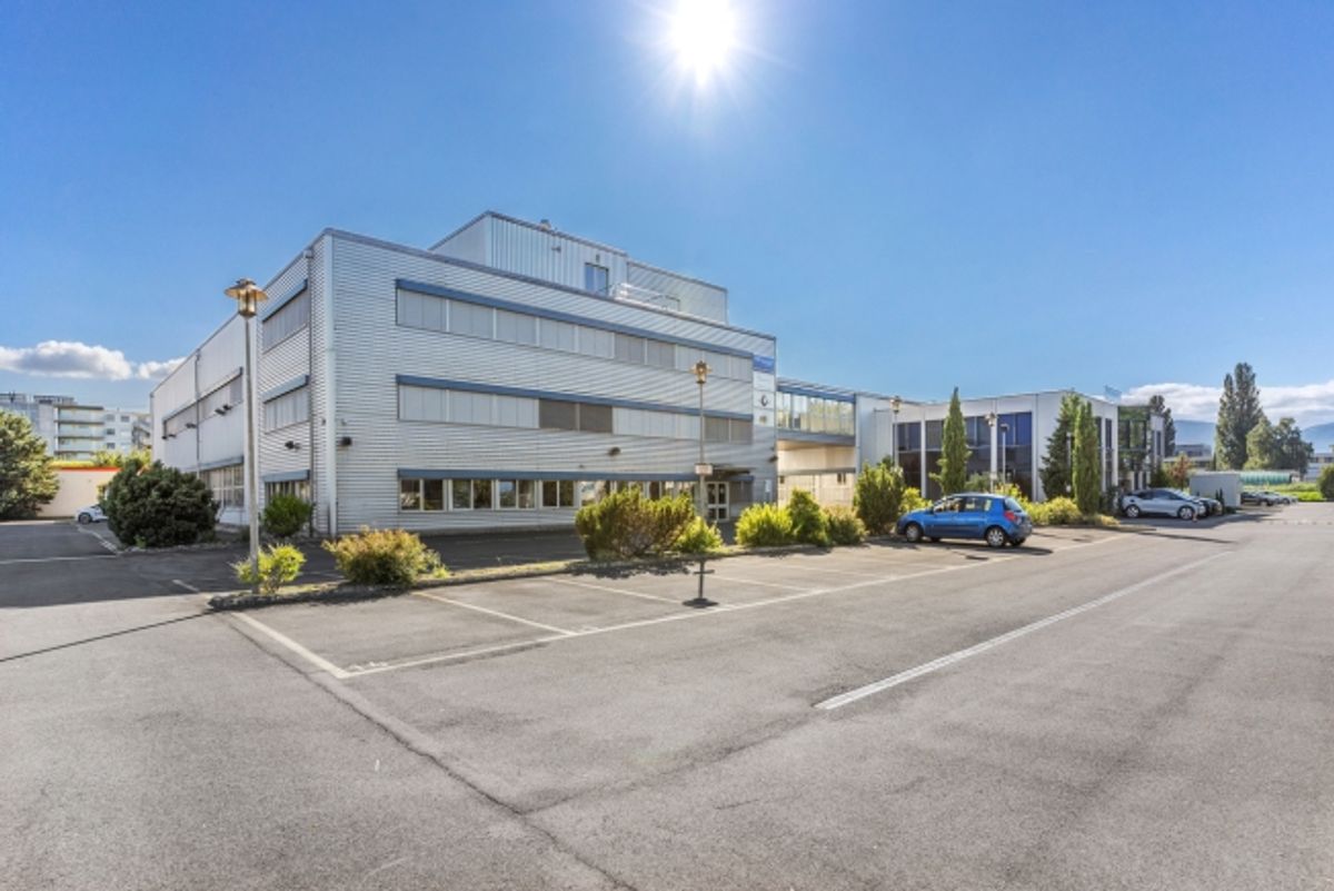 Dépôt de 259m2 - Zone Industrielle d'Yverdon - Proximité autoroute - 0