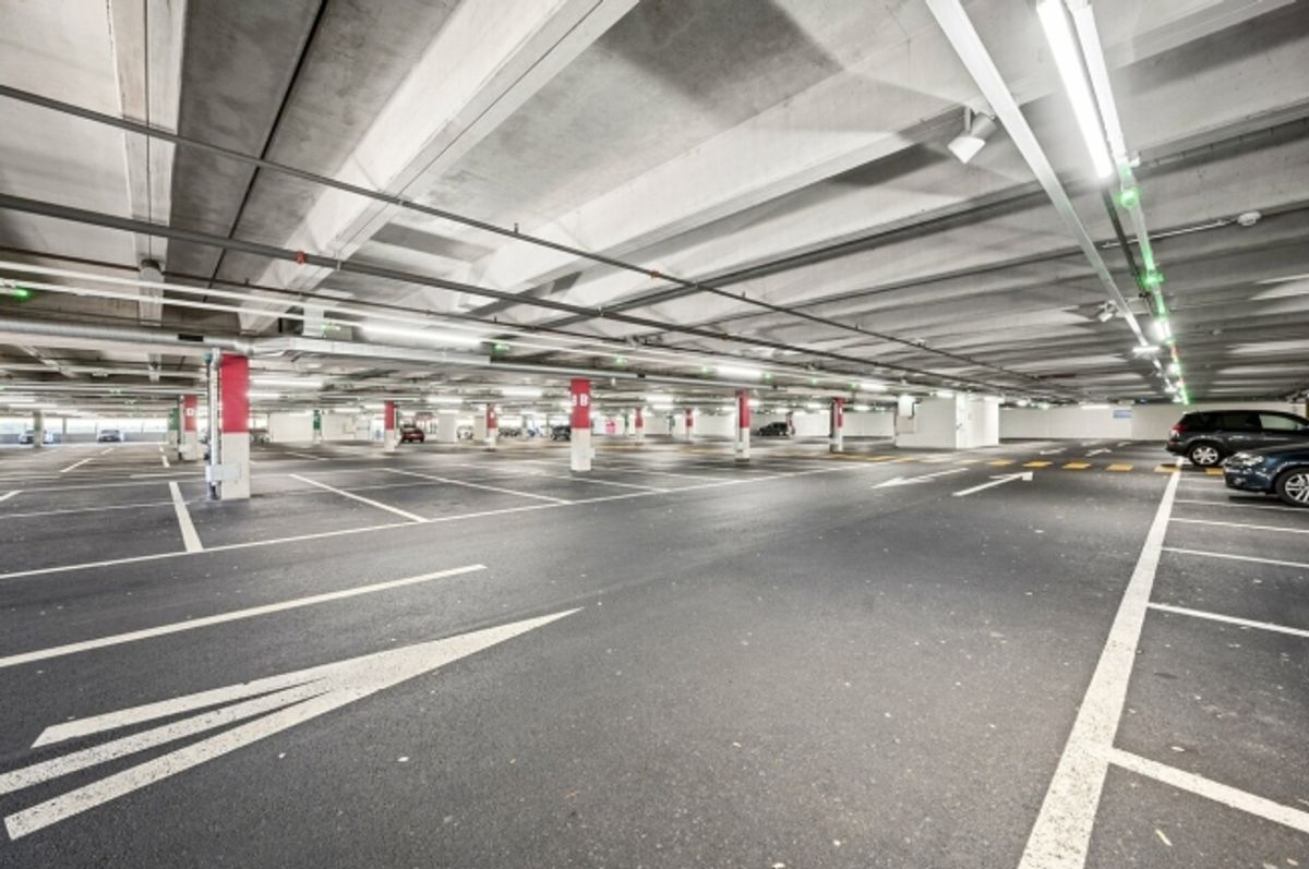 Bureau de 363m2 dans le Centre Outlet Allaman / IKEA - 1