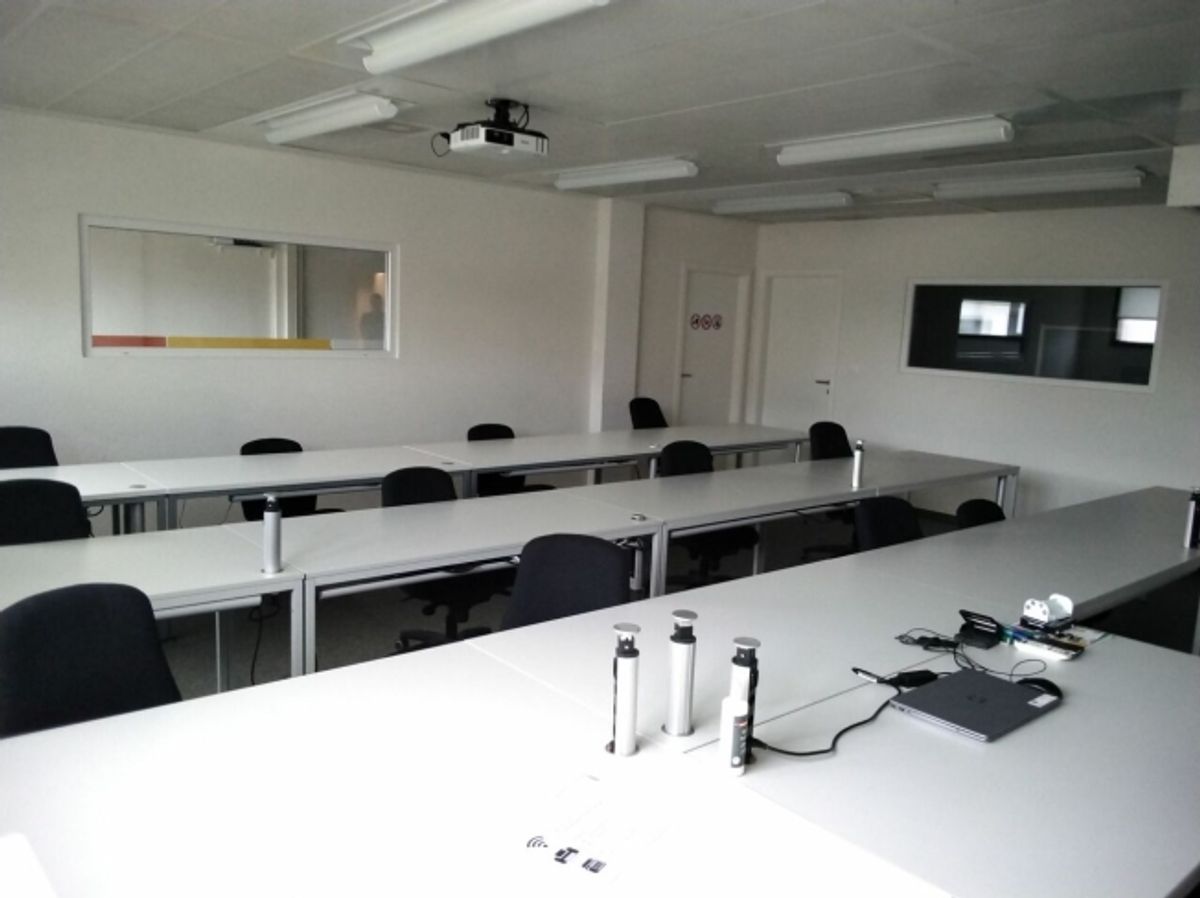 Grande surface lumineuse 200m2 - Entre Lausanne et Prilly - 3