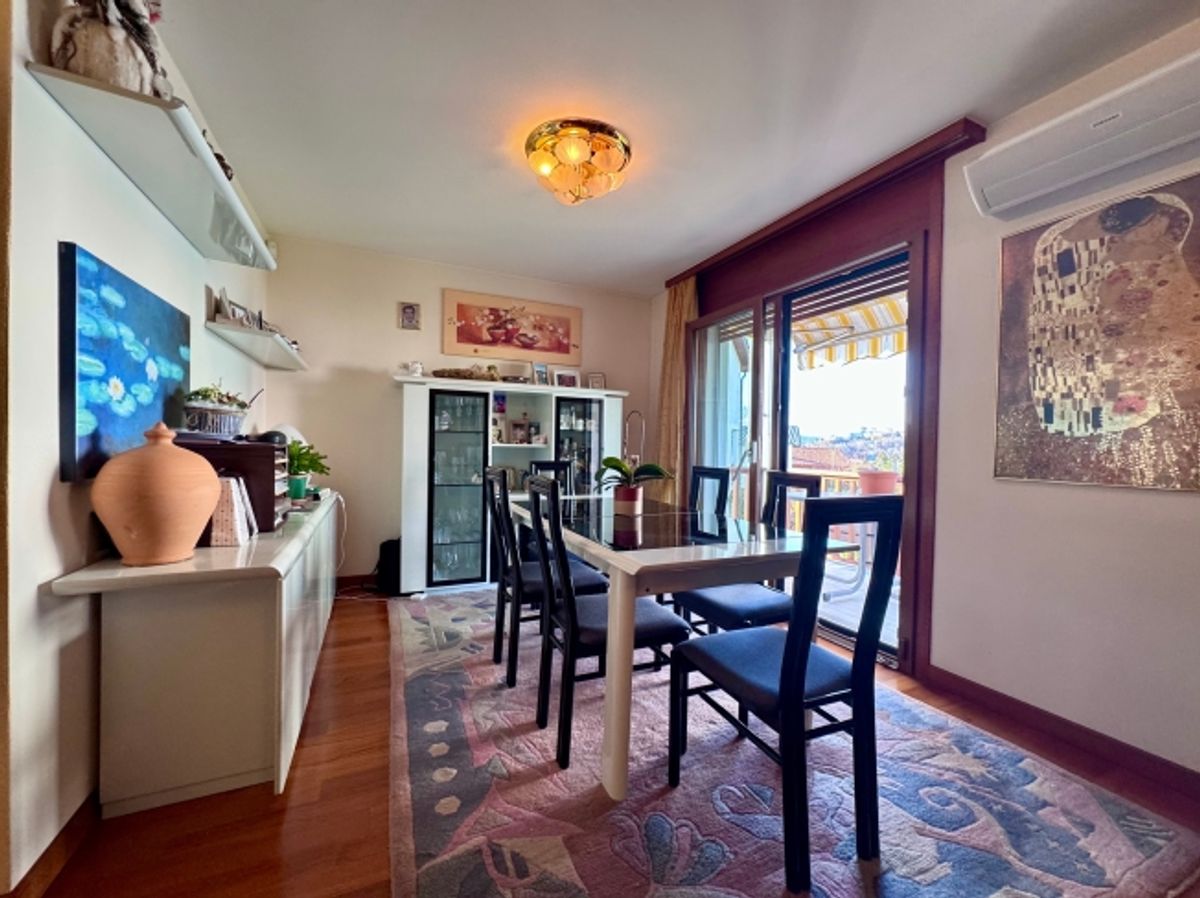 Affascinante casa unifamiliare di 5.5 locali con giardino soleggiato a Morbio Inferiore - 0