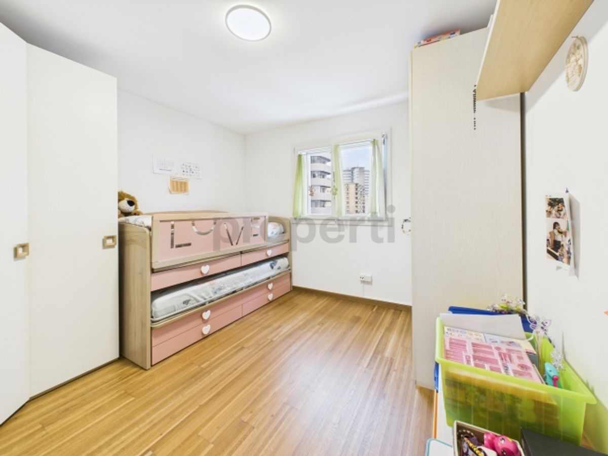 Elegante Appartamento nel Cuore di Lugano Comfort e Stile in Posizione Privilegiata - 5