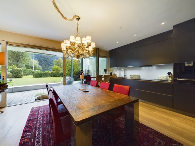 Appartamento 4.5  in bellissima posizione sul lago, PT con grande giardino / 4.5 Zimmer Wohnung in schöner Seelage, EG mit grossem Garten - 8