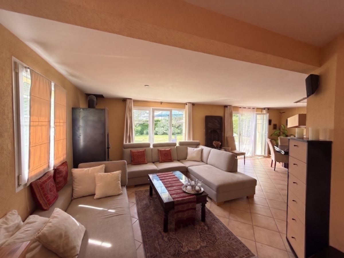 Une opportunité rare  une véritable maison individuelle au coeur de Gimel - 3