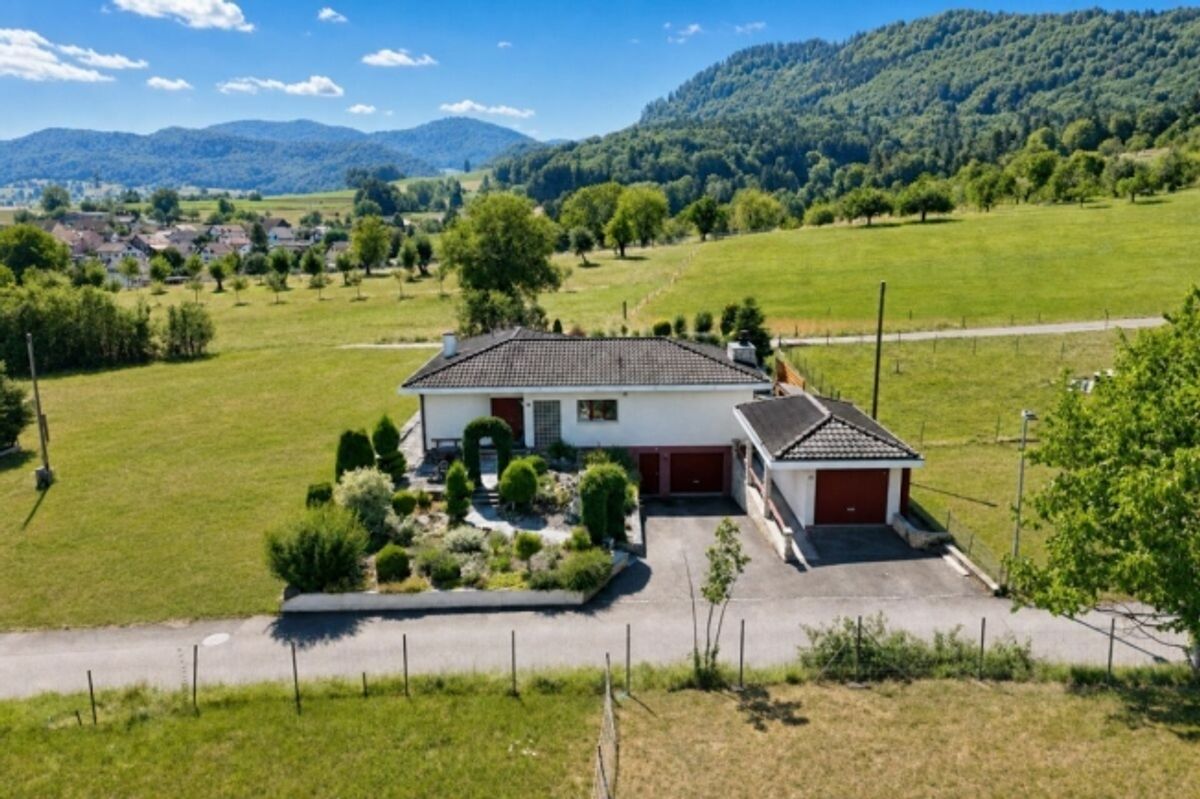 gepflegtes Einfamilienhaus an einmaliger Lage - 0