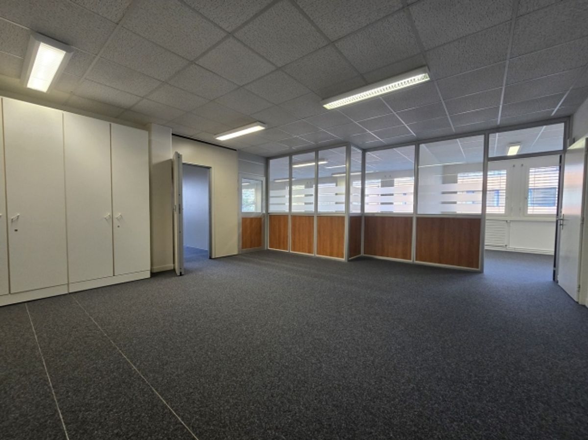 Bureau lumineux de 156m2 - offre spéciale ! 2 premiers loyers offerts - 0