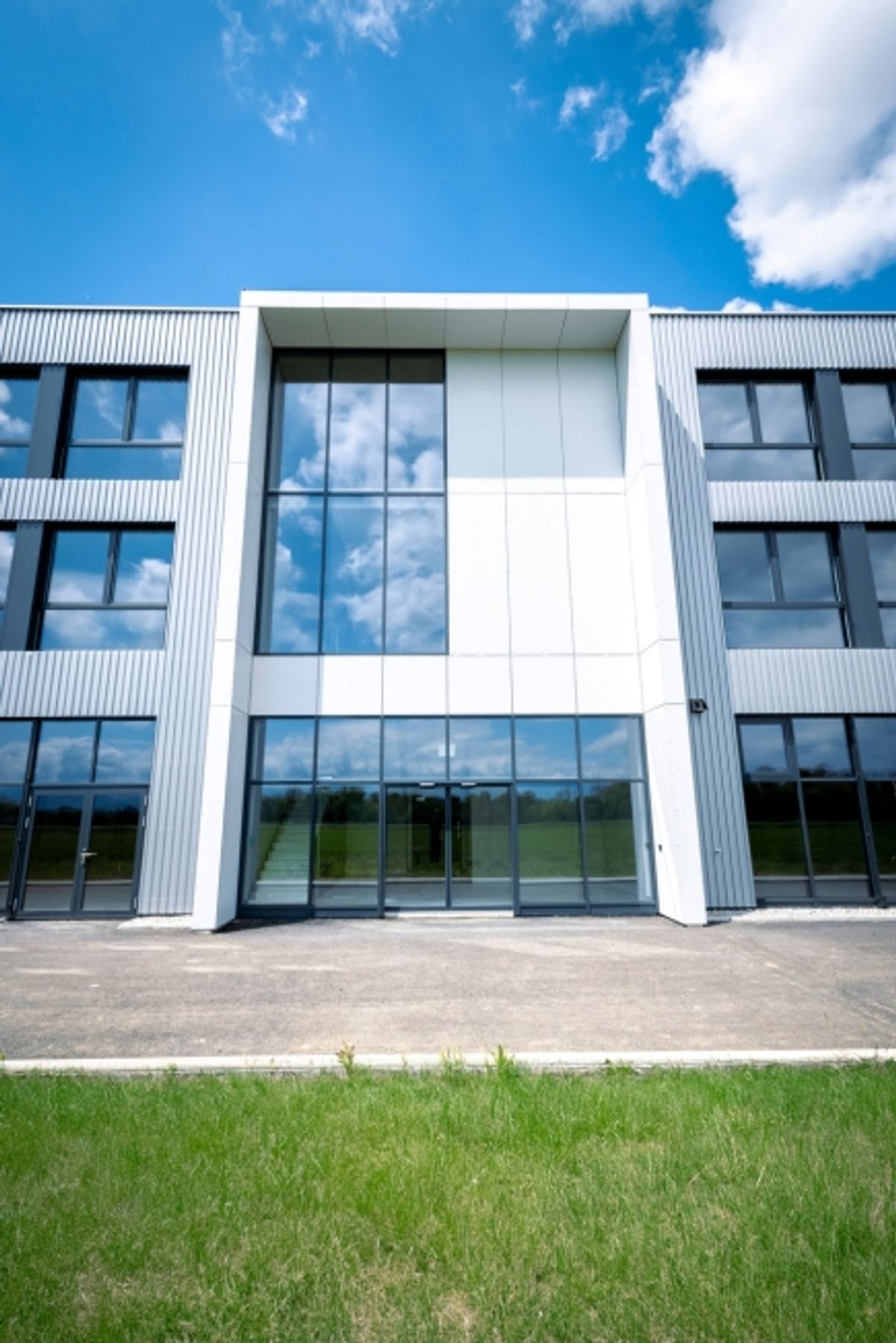 Nouveau à Gland - Grande surface commerciale - industrielle / 600m2 - 8