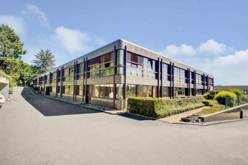 Bureau/atelier léger 42 m2 - 9