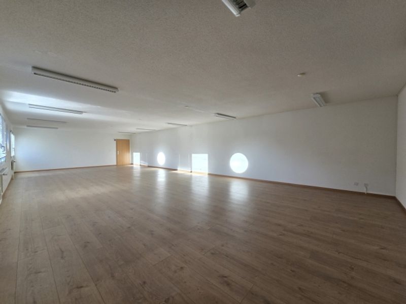 2 premiers loyer offerts - local commercial / bureau - 95m² - Crissier - 4