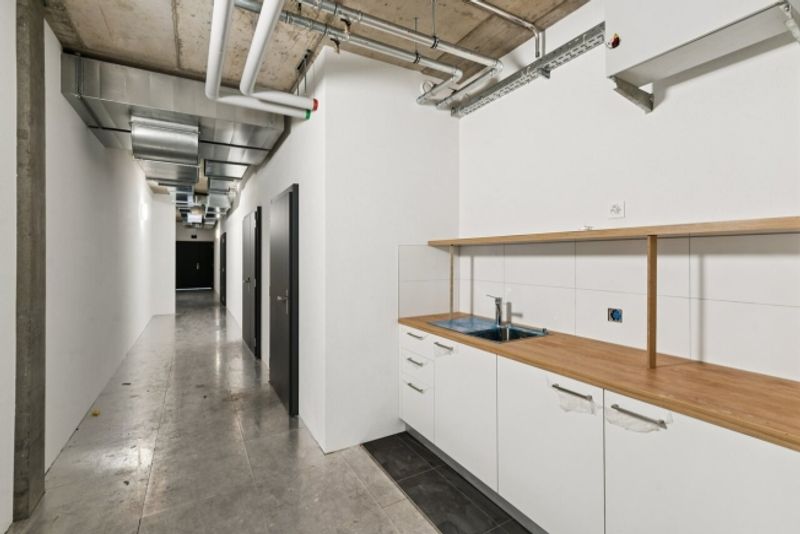 SPARK – 105.6 m2 - Espace Atelier Plug & Play à Gland - 5