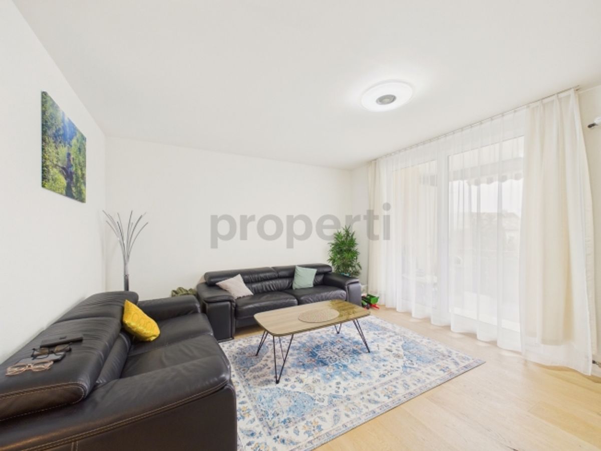 Gemütliche  3.5-Zimmer-Wohnung mit Balkon, Rheineck - 1