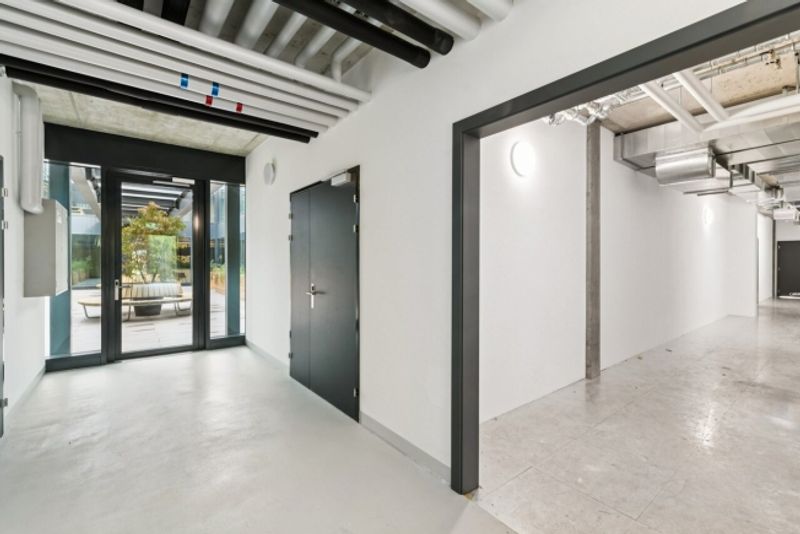 SPARK – 105.6 m2 - Espace Atelier Plug & Play à Gland - 6