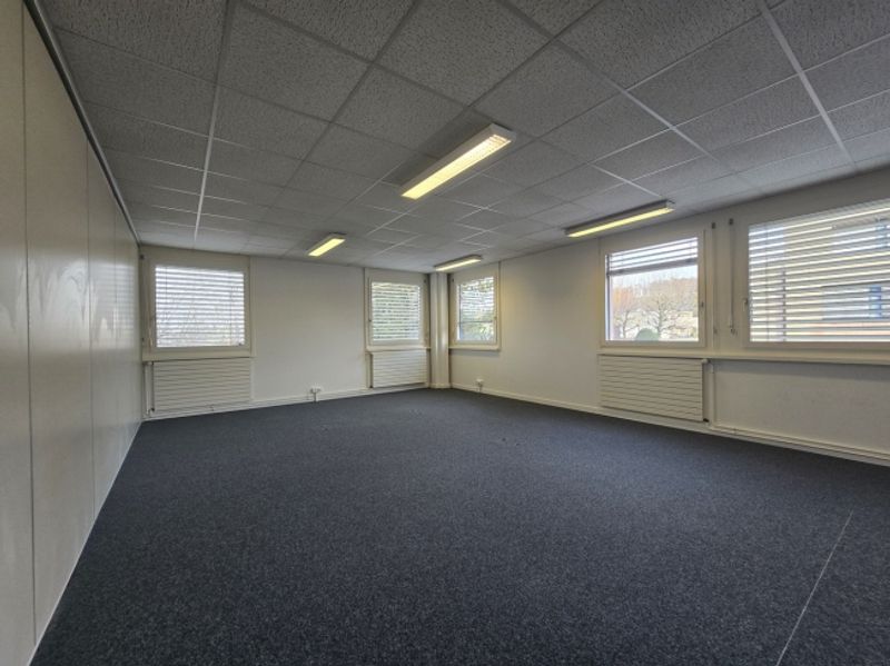 Bureau lumineux de 156m2 - offre spéciale ! 2 premiers loyers offerts - 7