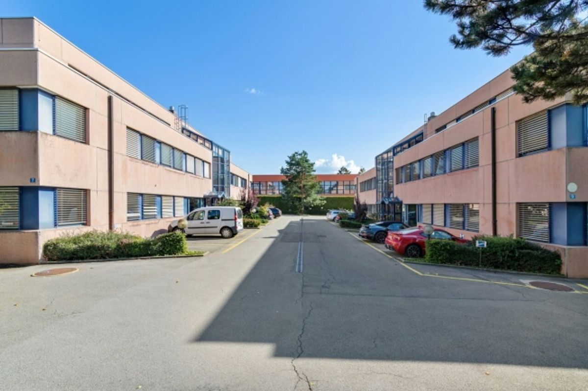Bureau lumineux de 156m2 - offre spéciale ! 2 premiers loyers offerts - 7