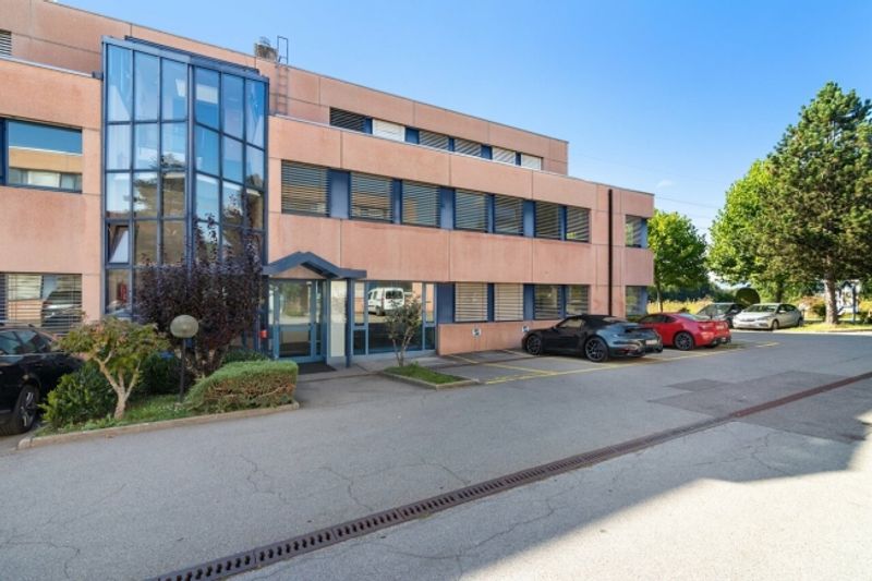 Bureau lumineux de 156m2 - offre spéciale ! 2 premiers loyers offerts - 9