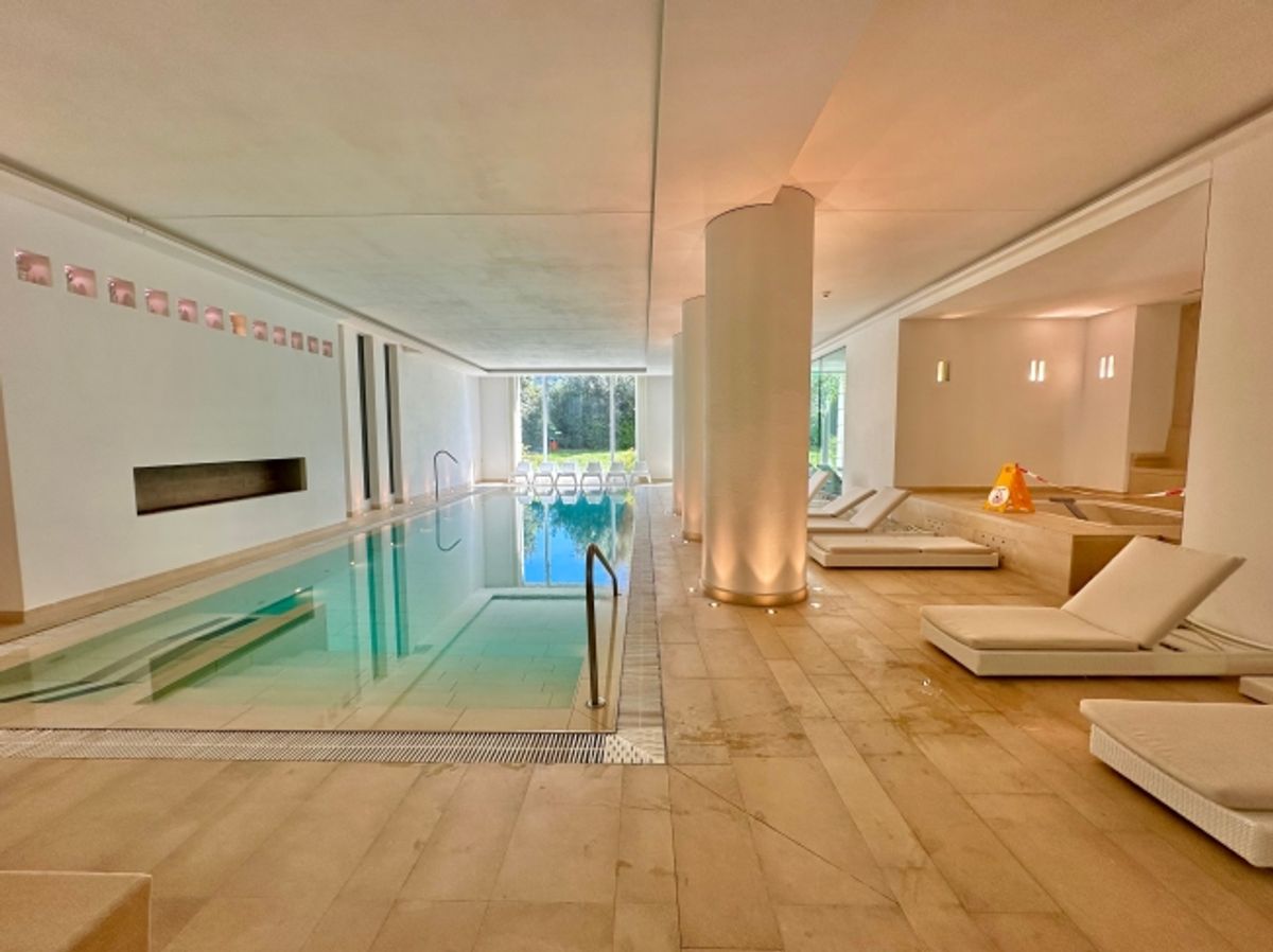 Proprietà di lusso con vista sul lago e servizi esclusivi in resort 5 stelle - 9