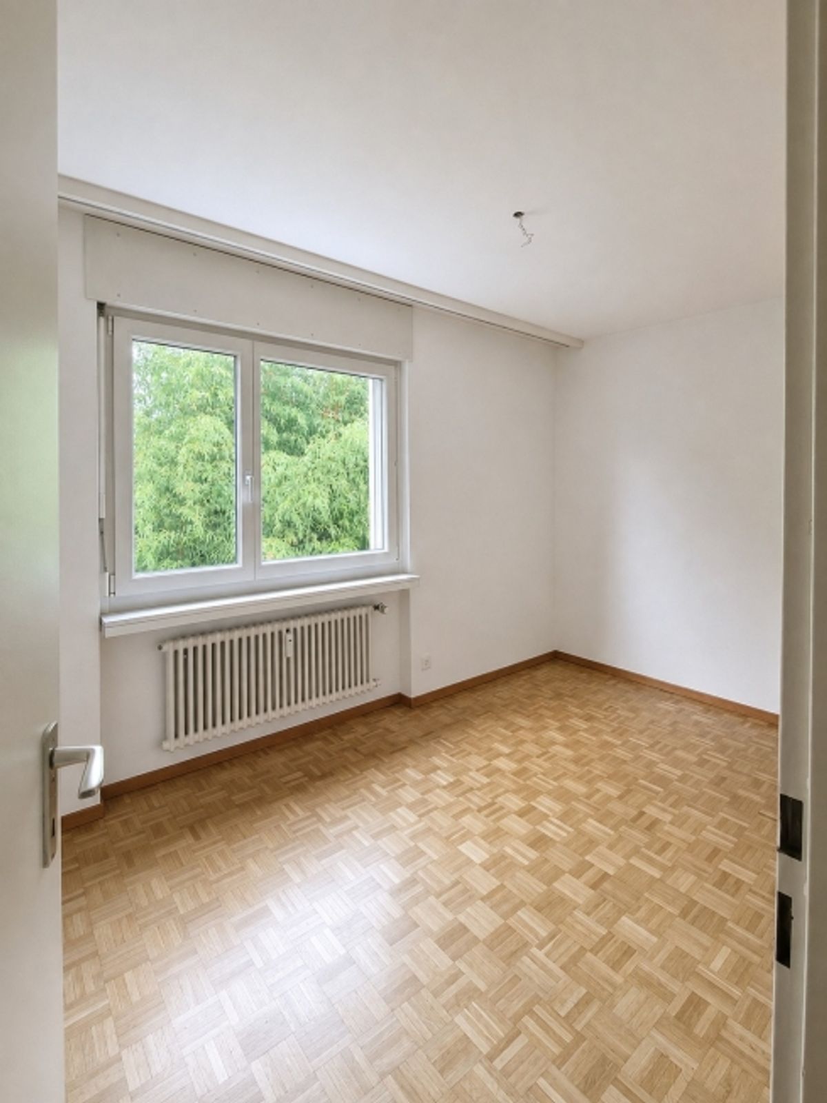Ruhige Wohnung an der Zürcher Goldküste  befristet bis 30.09.2027 - 0