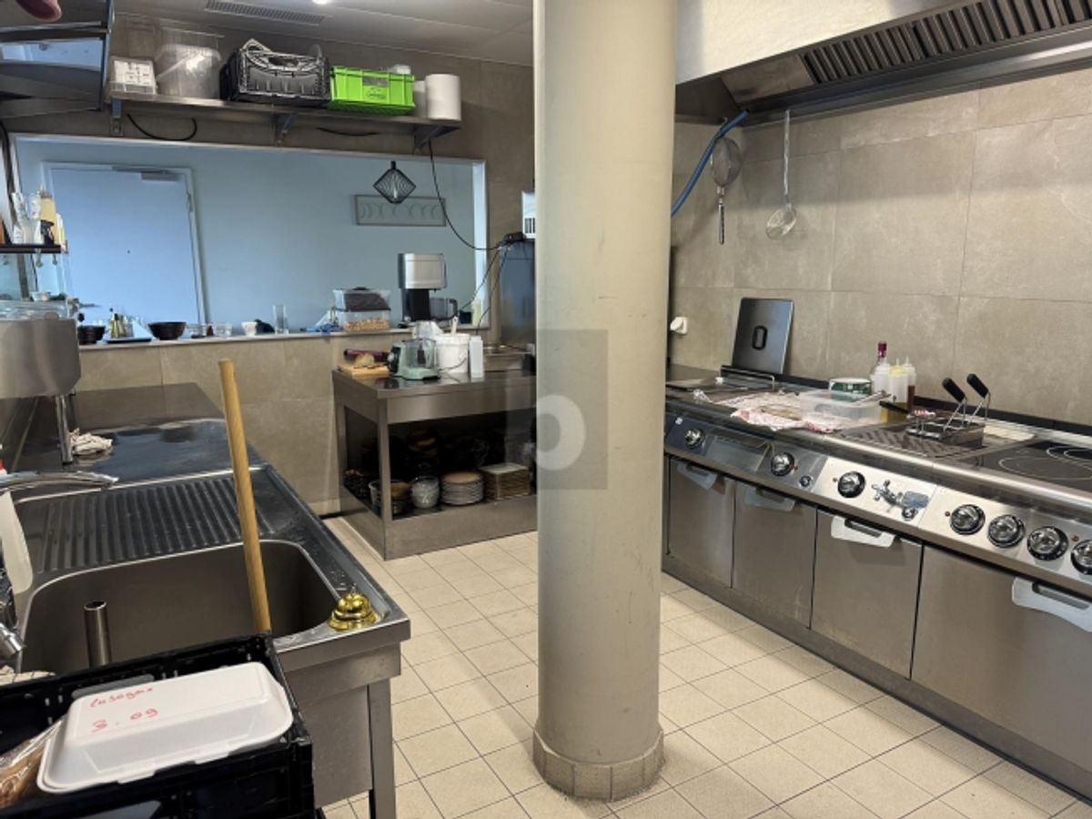 OPPORTUNITÉ AU CUR DUN QUARTIER EN PLEIN ESSOR - 3