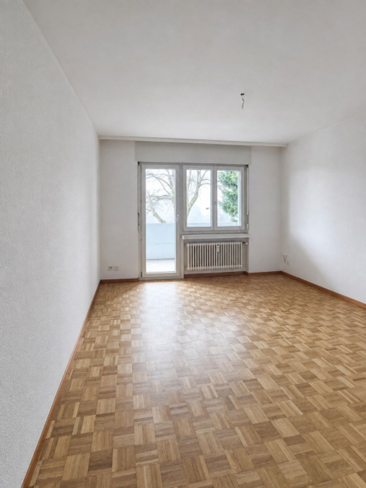 Ruhige Wohnung an der Zürcher Goldküste  befristet bis 30.09.2027 - 3
