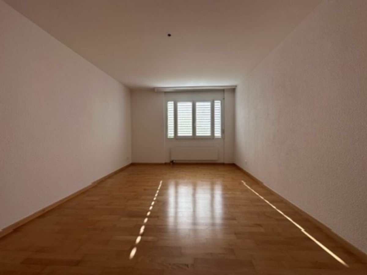 ZENTRAL MIT EINLADENDEM GARTEN - 3