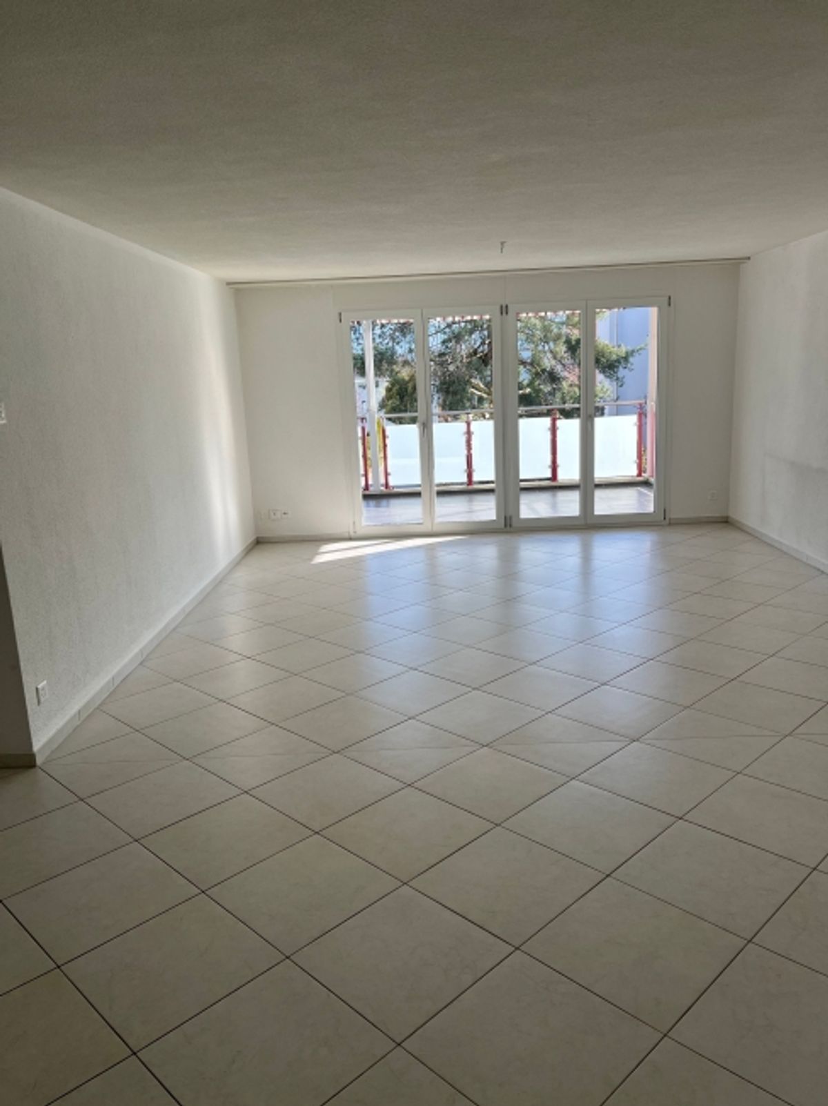 Helle 3.5-Zimmer-Wohnung mit Süd-Balkon in Eschenbach - 8