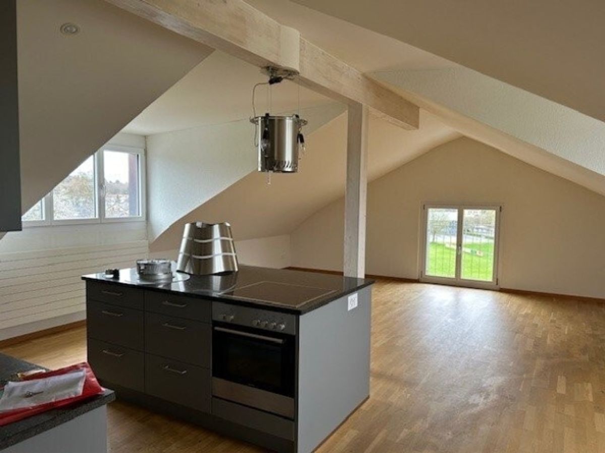 Dachwohnung mit Charme - 1