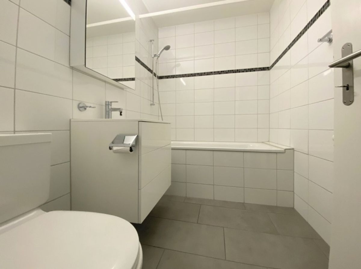 Helle 3-Zimmer-Wohnung mit sonnigem Balkon! - 2