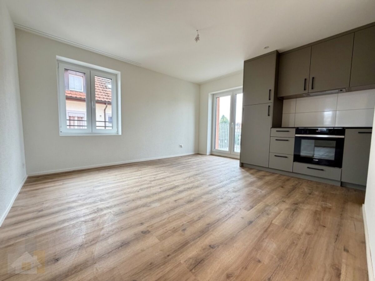 NEUE TOP MODERNE WOHNUNG AN ZENTRALER LAGE - 0