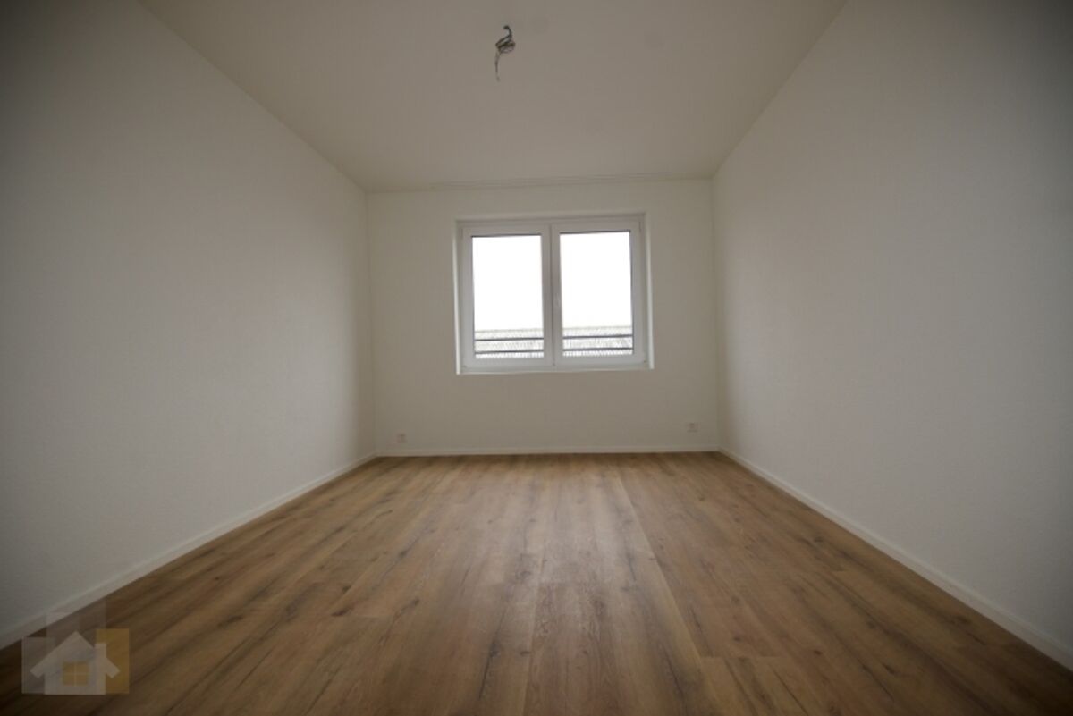 NEUE TOP MODERNE WOHNUNG AN ZENTRALER LAGE - 3
