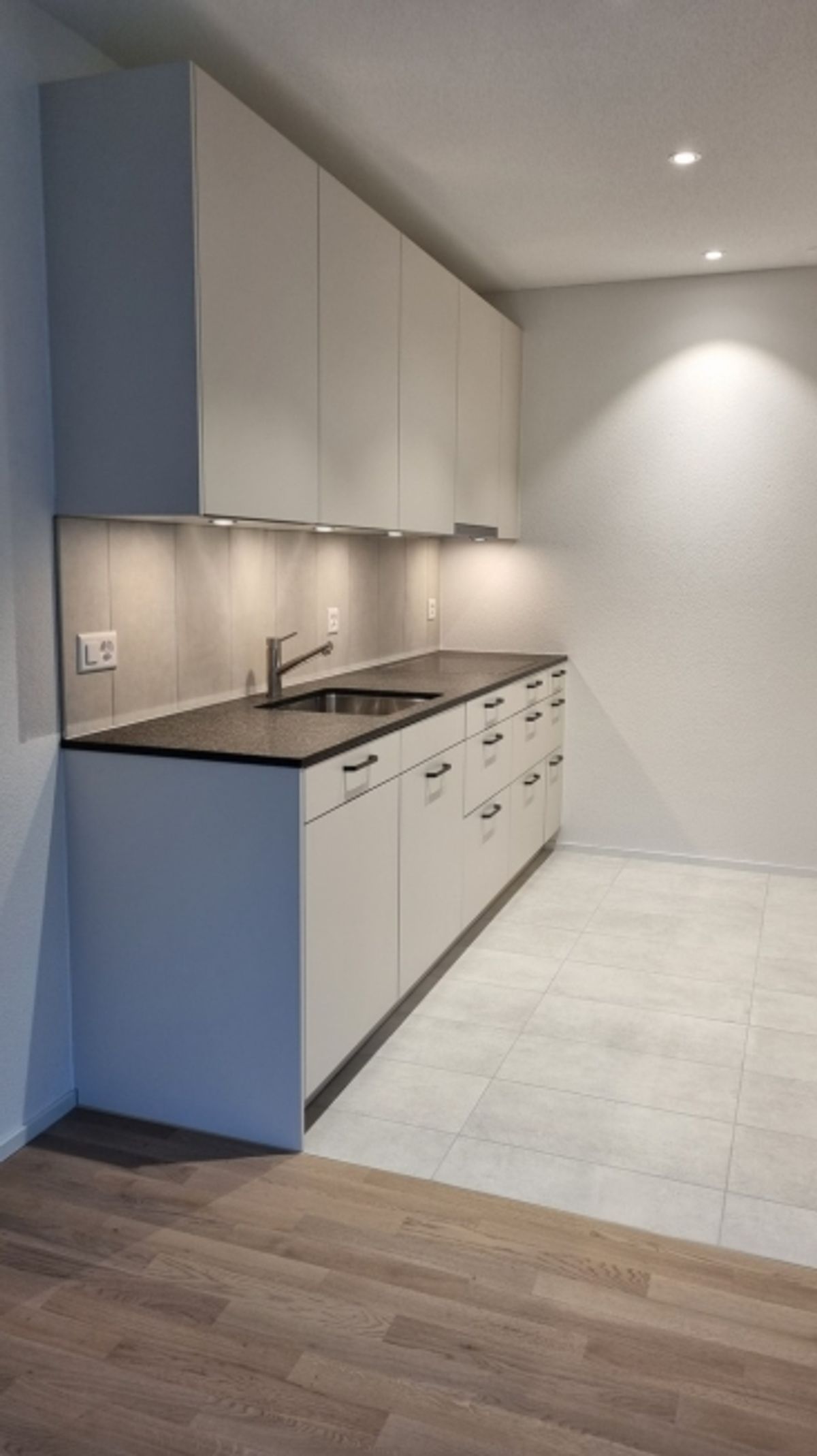 zu vermieten in Zollbrück 2 ½ Zi.-Wohnung im EG - 0