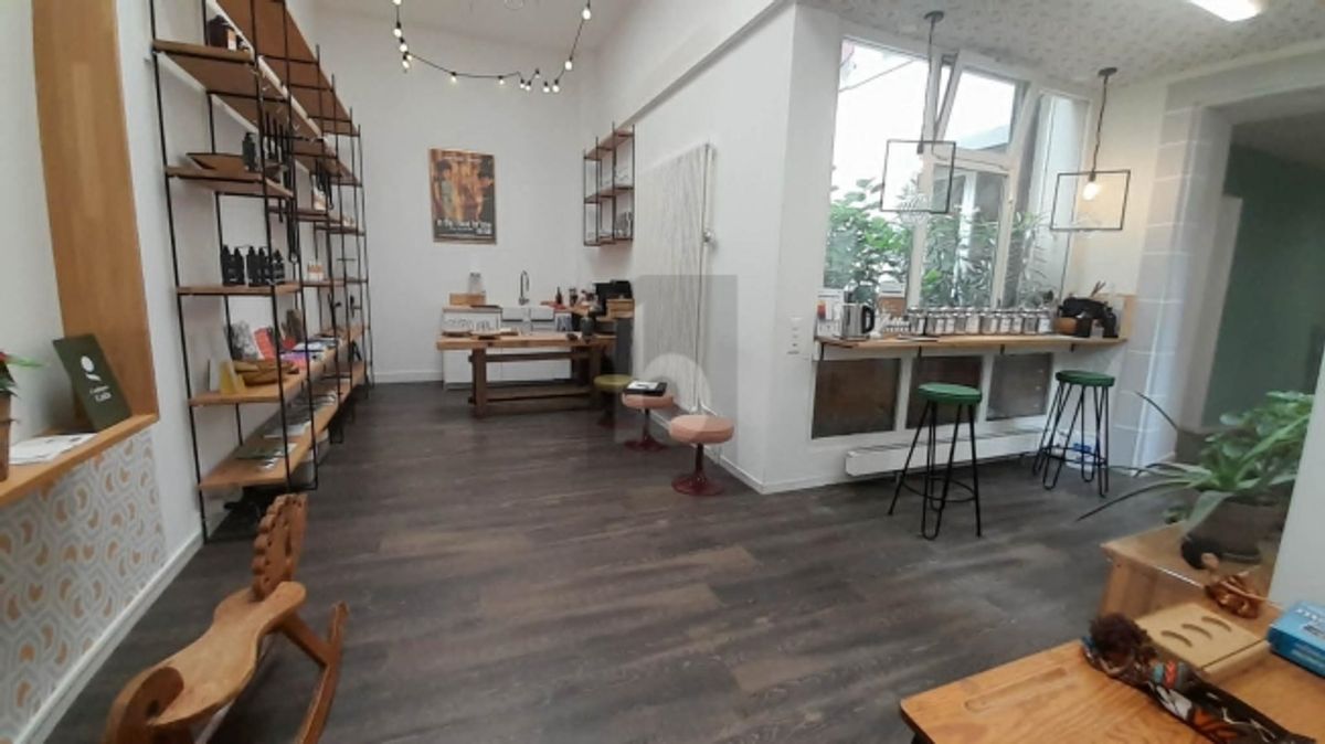 ESPACE COMMERCIAL LUMINEUX ET MODERNE - 0