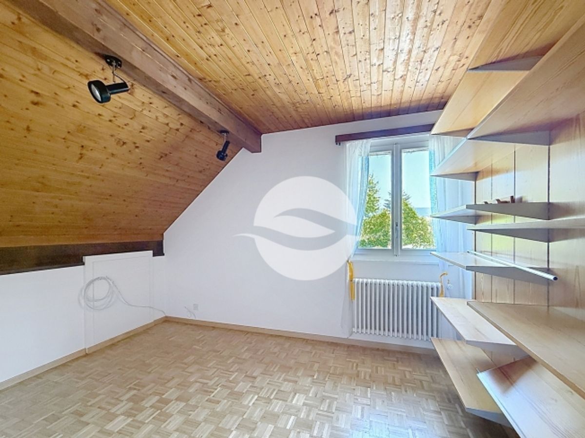 Vésenaz – Charmante Villa mit grossem eingezäunten Garten! - 8