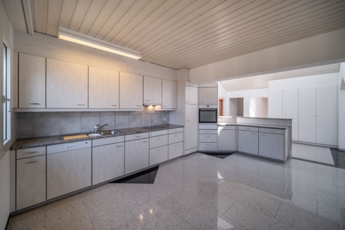 Grosszügige 5.5 Zimmer Wohnung mit Terrasse - 7