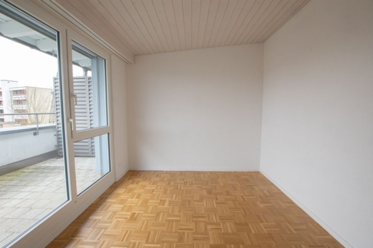 Attikawohnung mit Cheminée, grosser Terrasse + eigener Waschküche - 5