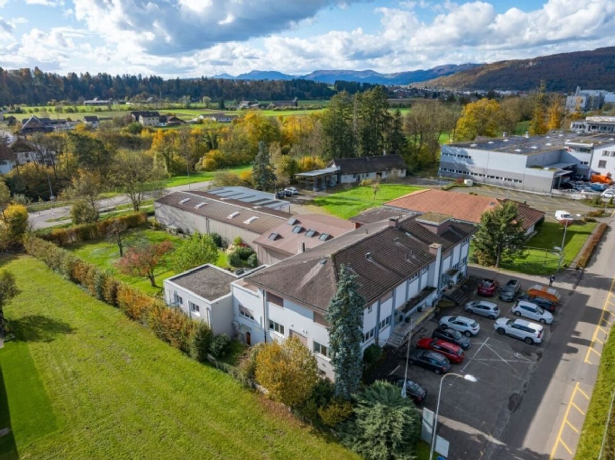 Helles Loftbüro mit Warenlift, Dusche und Meetingraum - 10