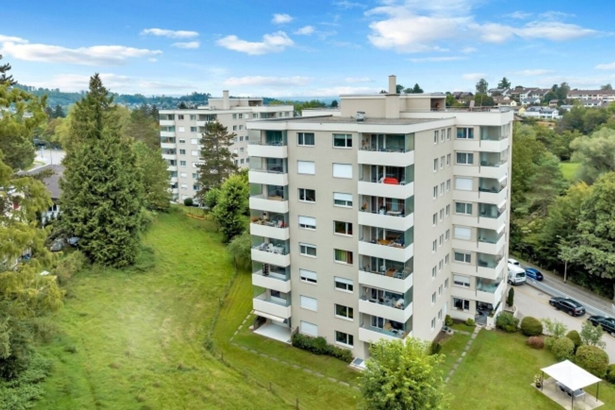 Attraktive 4.5 Zimmer-Wohnung im schönen Köniztal - 1
