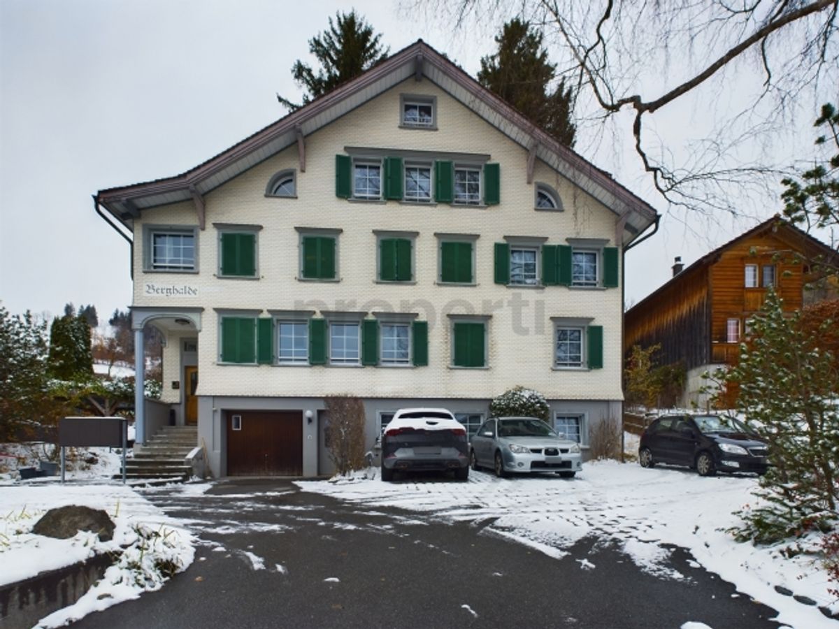 Modernes 5.5-Zimmer-Maisonette-Zuhause auf drei Etagen mit Balkon in Gais - 0