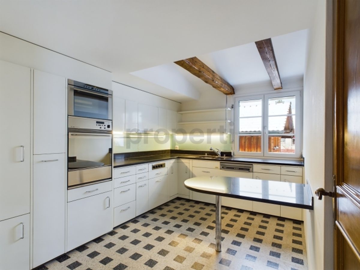 Modernes 5.5-Zimmer-Maisonette-Zuhause auf drei Etagen mit Balkon in Gais - 4