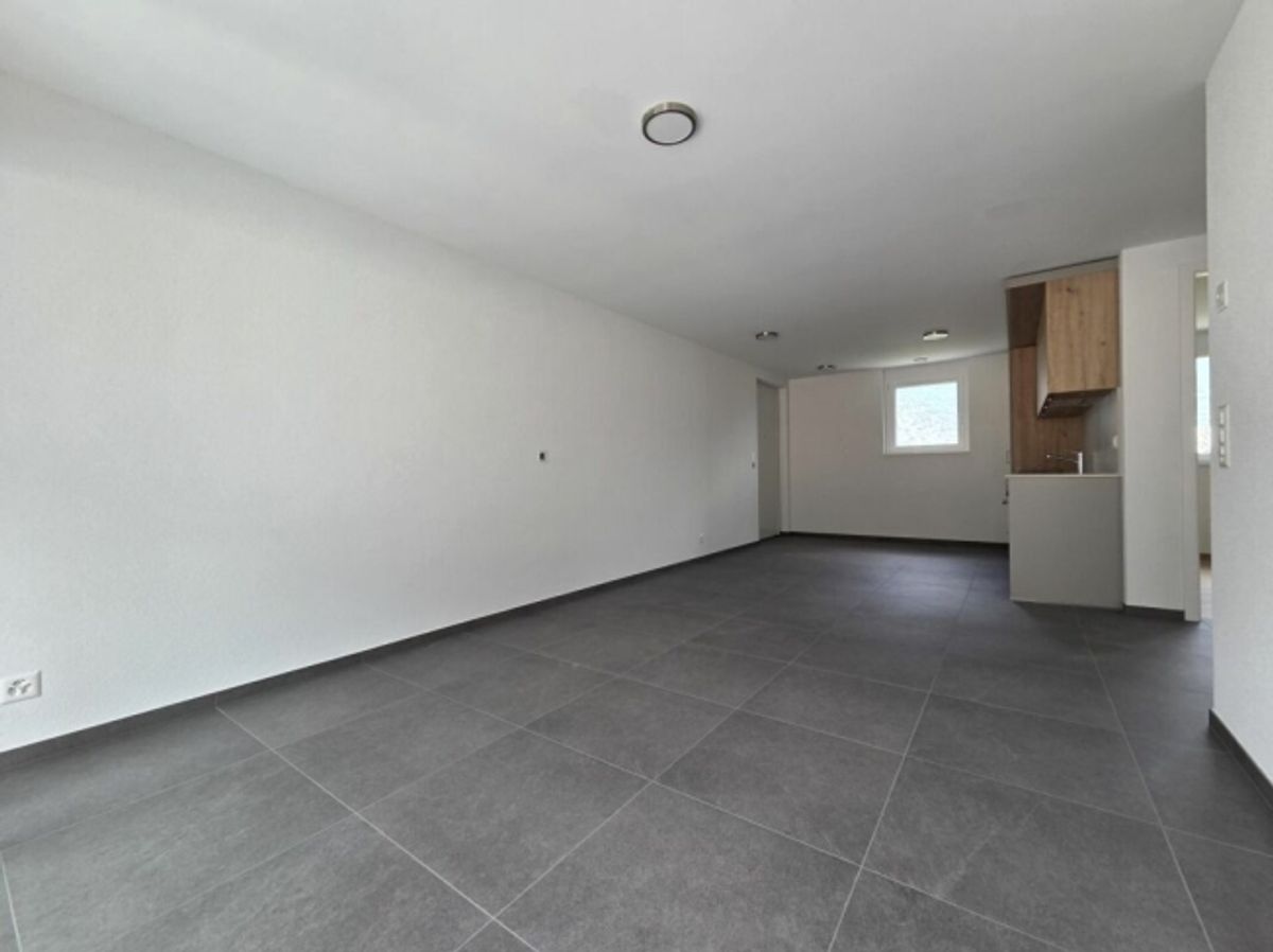 Neun – 3.5-Zimmer-Wohnung mit Balkon und Parkplätzen - 1