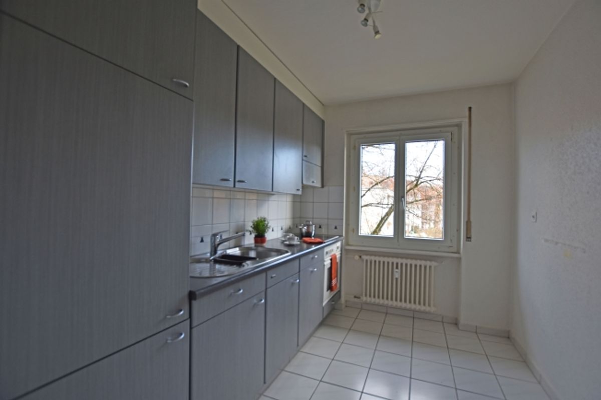 "heimelige" Dach-Wohnung an zentraler Lage - 6