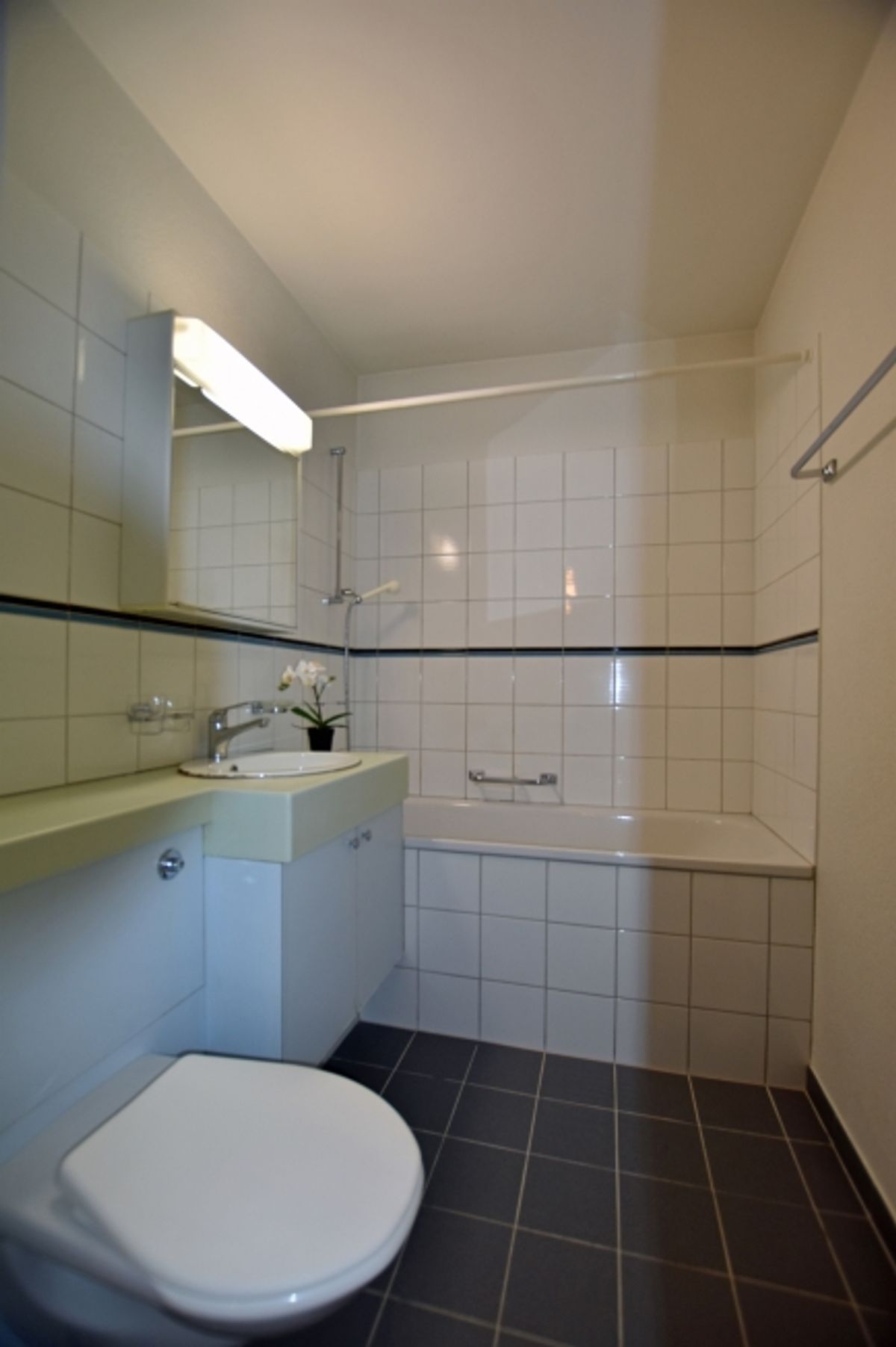 "heimelige" Dach-Wohnung an zentraler Lage - 7