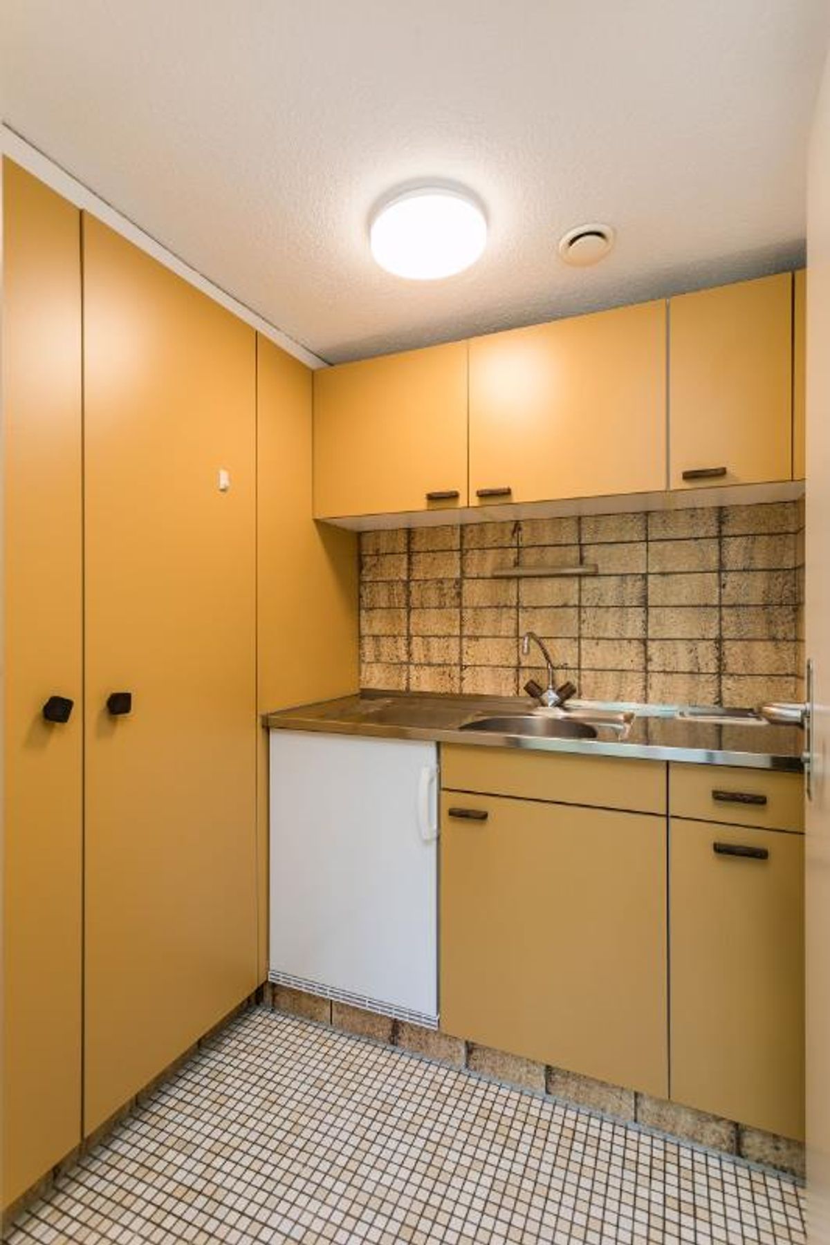 Vielseitige Bürofläche mit Sitzungszimmer an zentraler Lage in Luzern. - 2