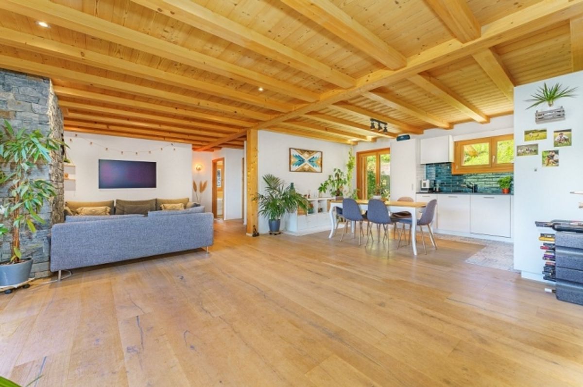 Eine 4,5-Zimmer-Wohnung, in der sich das Innere natürlich nach außen erstreckt - 2