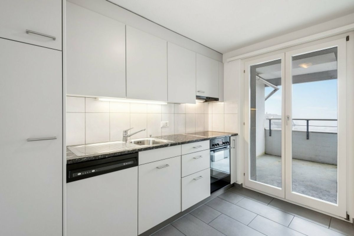 Eine Aussichtsreiche Wohnung wartet auf Sie! - 2