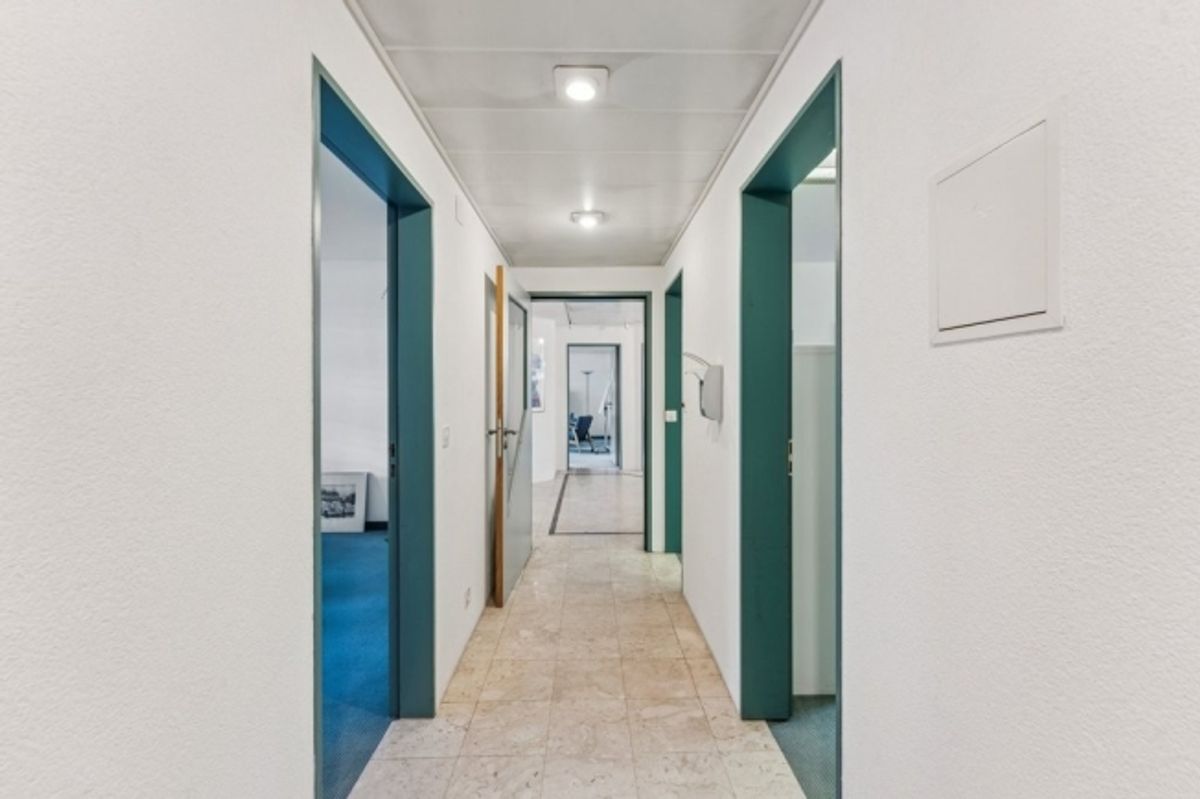 Magnifique surface bureaux au centre-ville de Fribourg - 7