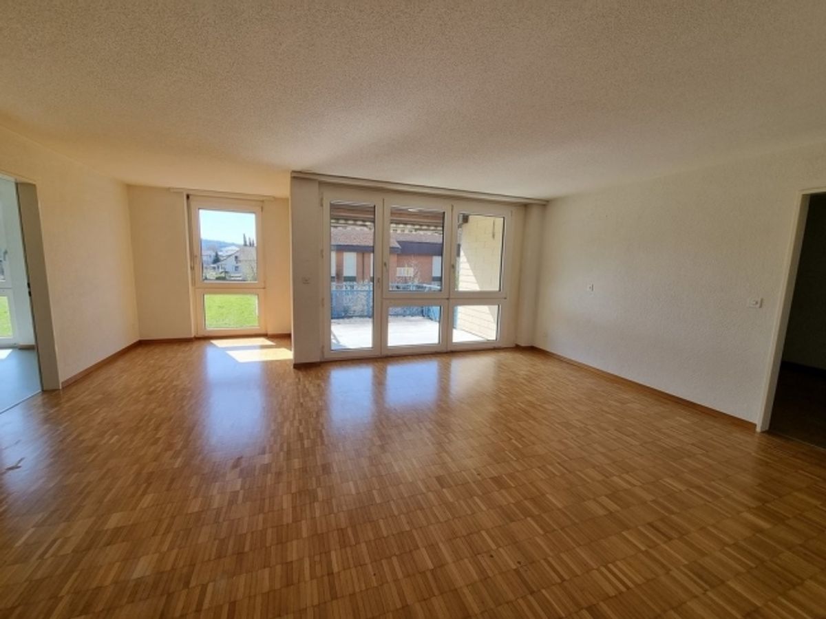 Grosszügige Familienwohnung in Stadtnähe - 1