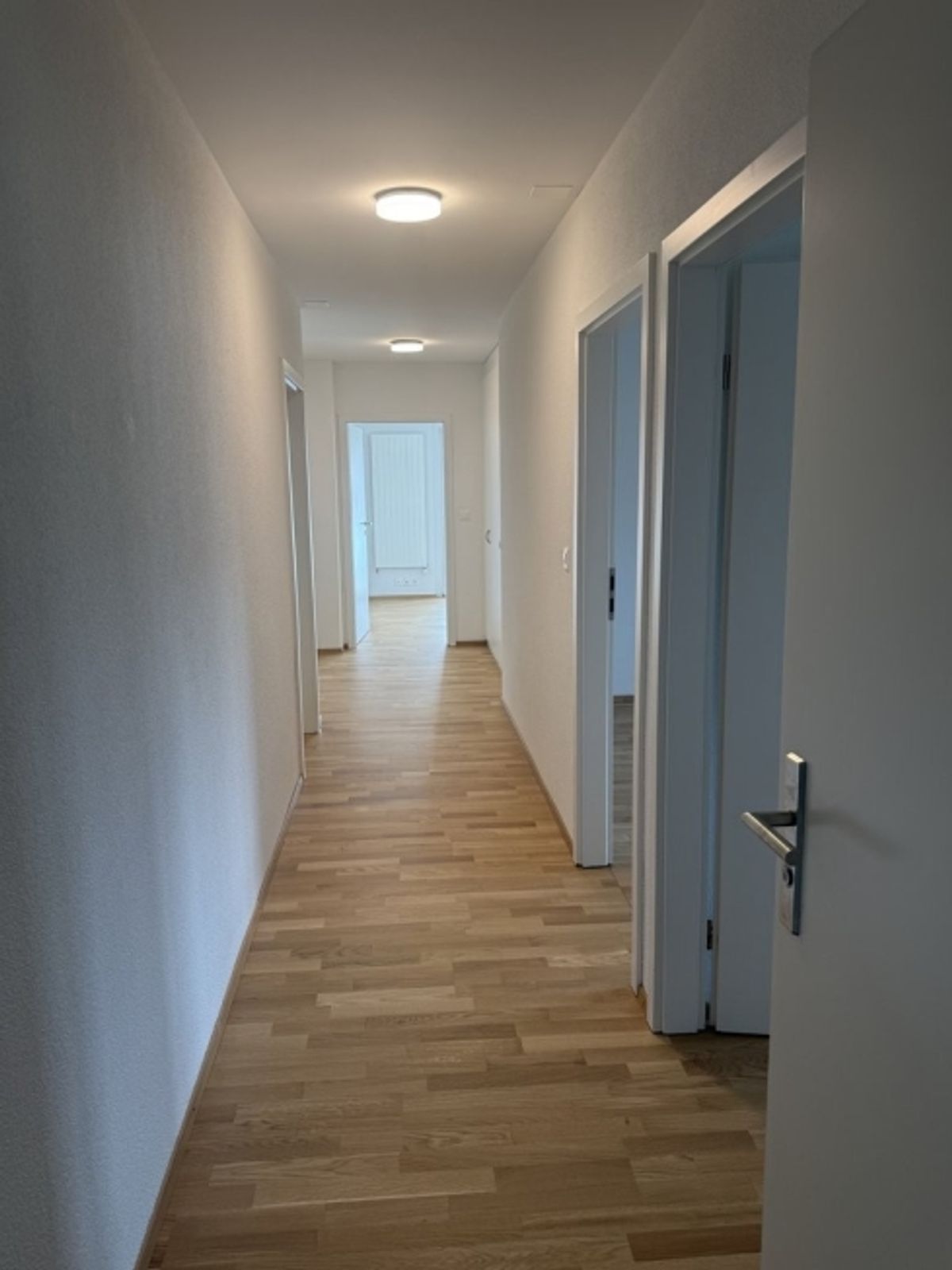 Helle Wohnräume & sonniger Balkon - jetzt besichtigen! - 4