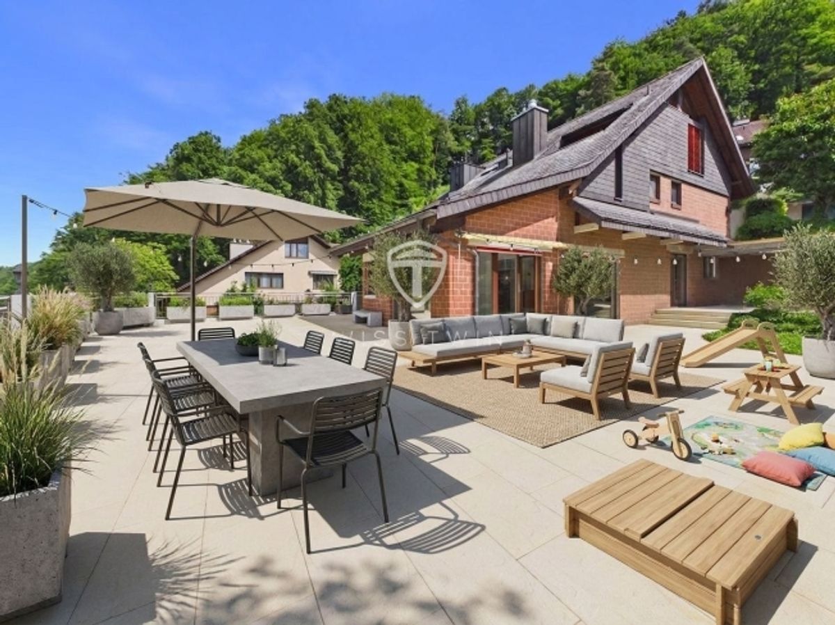 6.5-Zi. Wohnung mit 180 m² Terrasse in Stallikon - 0
